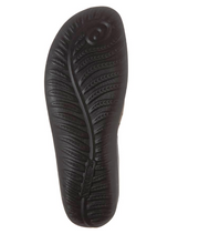 Naot Matua - Stone